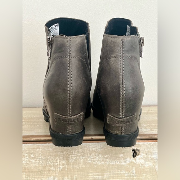 Sorel Women's Joan of Arctic Wedge III Zip Boot Waterproof Leather bootie 8 - Picture 3 of 10